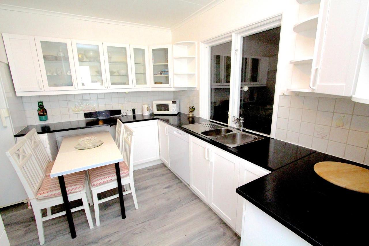 שטוקהולם Tallkrogen Romantic House - Upper Or Lower Apartment מראה חיצוני תמונה