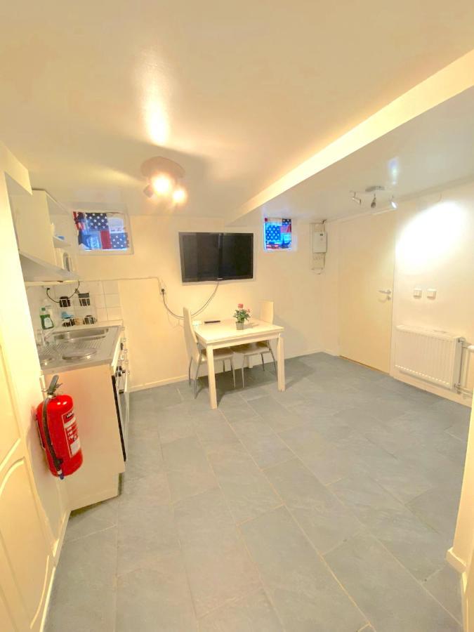 שטוקהולם Tallkrogen Romantic House - Upper Or Lower Apartment מראה חיצוני תמונה