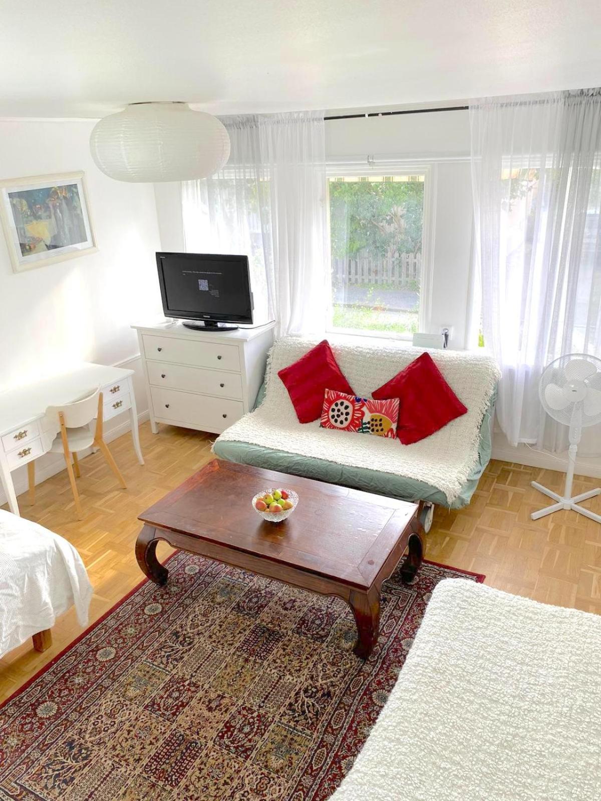 שטוקהולם Tallkrogen Romantic House - Upper Or Lower Apartment מראה חיצוני תמונה